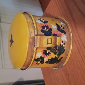 Toleware cannister